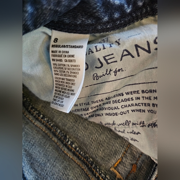 American Eagle bootcut jeans w/small manufacturers distressed marks, 8 - Picture 10 of 10